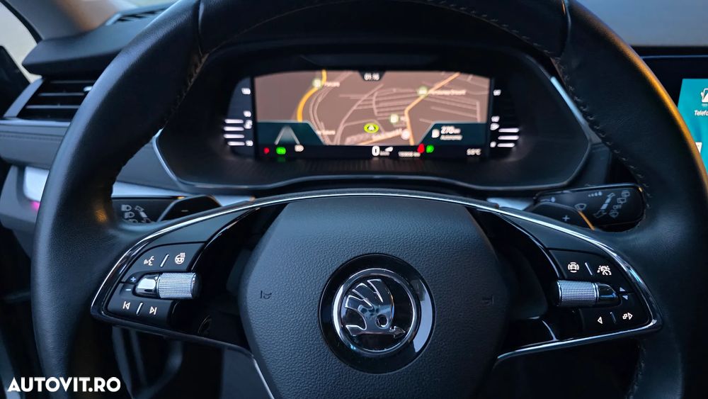 Skoda Octavia Combi 2.0 TDI DSG Tour - 28