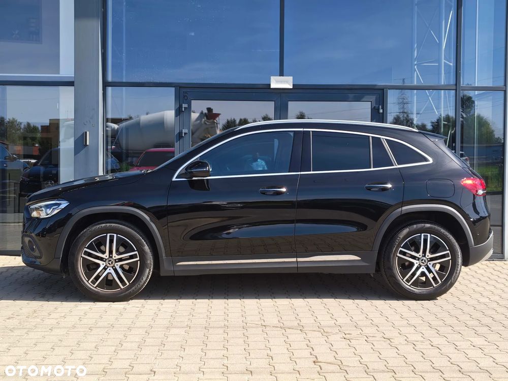 Mercedes-Benz GLA 200 Business Edition - 8