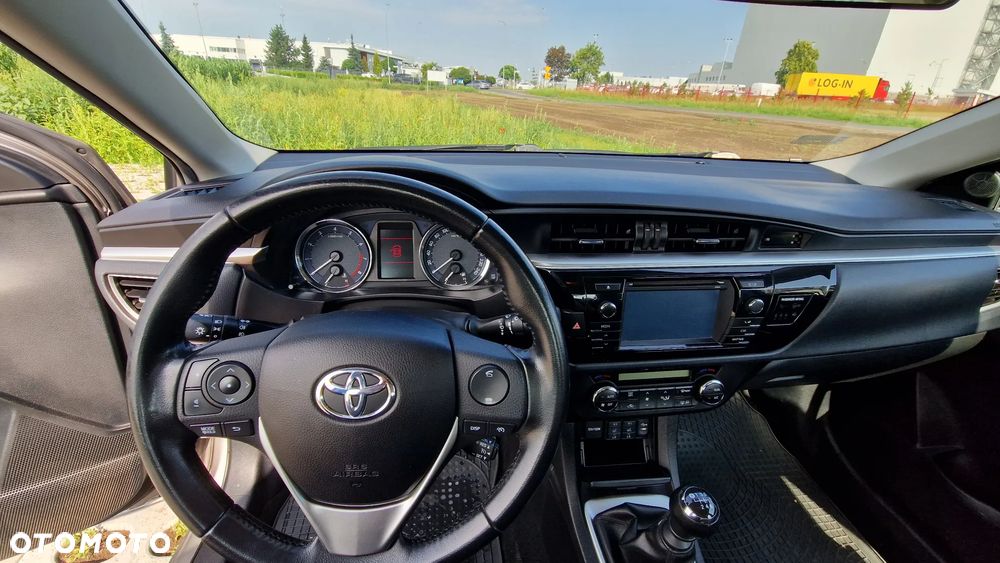 Toyota Corolla 1.6 Premium - 7