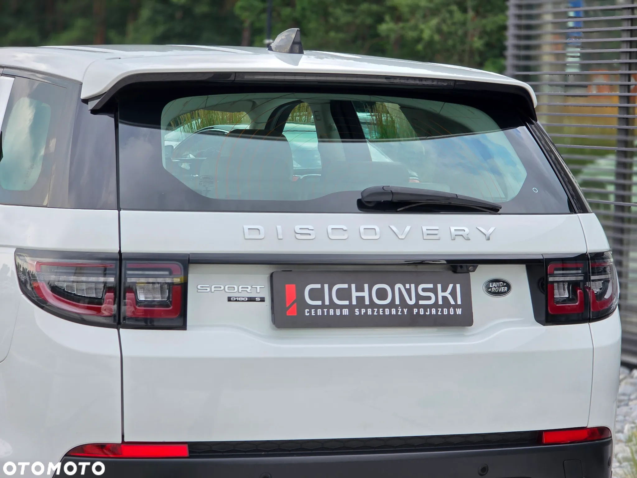 Land Rover Discovery Sport 2.0 D180 R-Dynamic SE - 35