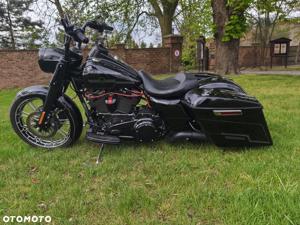 Harley-Davidson Touring Road King - 1