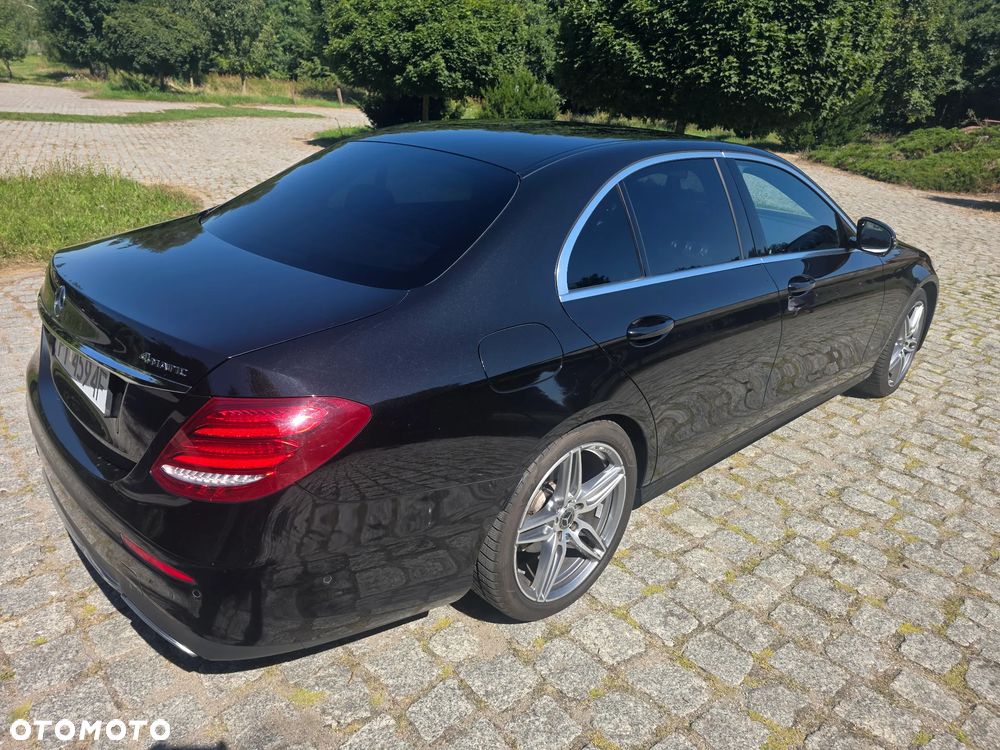 Mercedes-Benz Klasa E 200 4-Matic 9G-TRONIC - 6