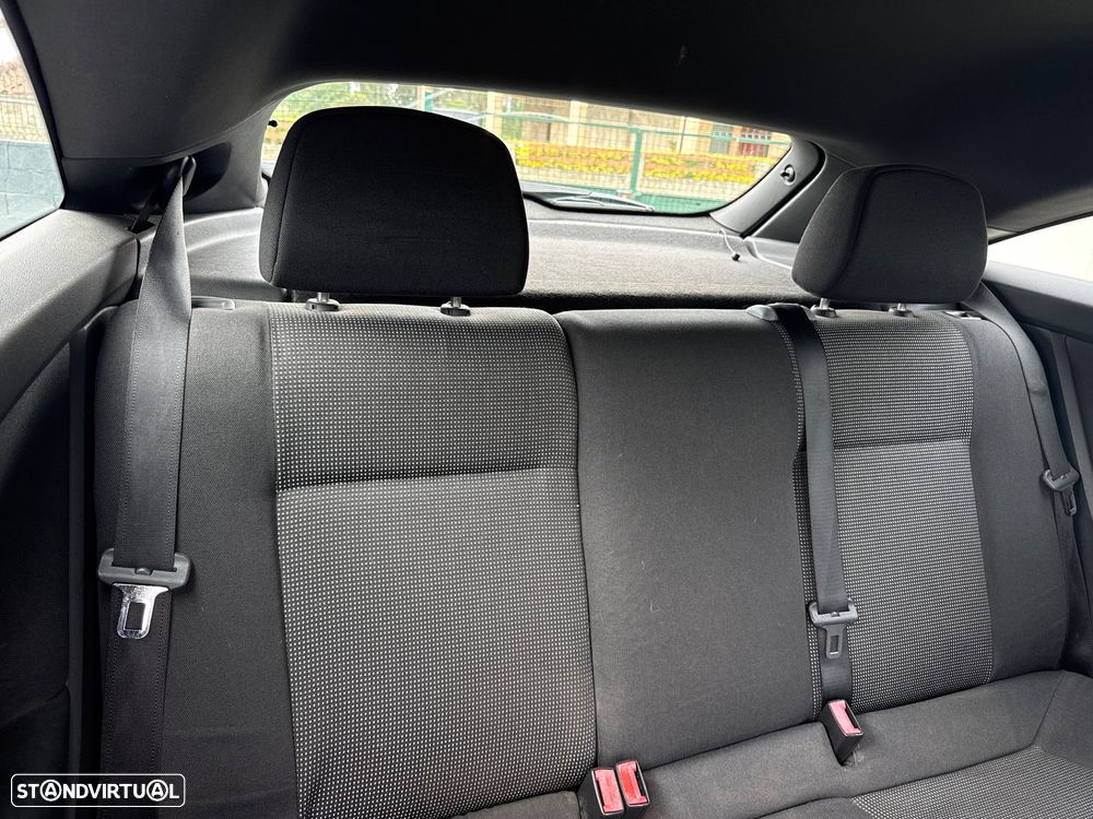 Opel Astra GTC 1.3 CDTI - 16