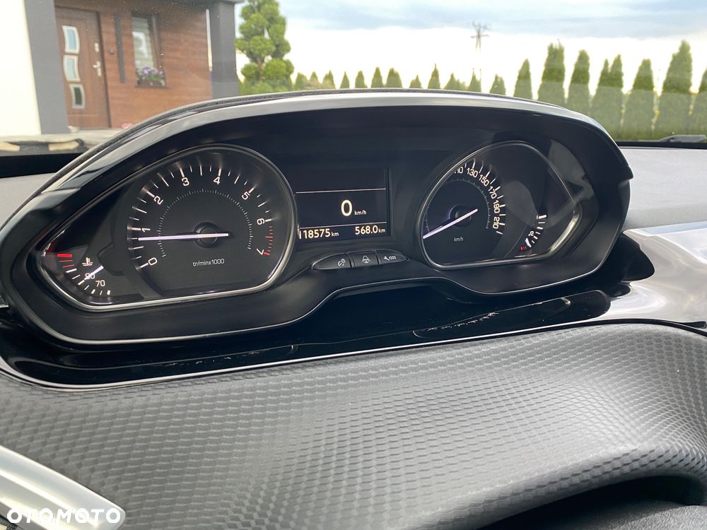Peugeot 2008 1.2 Pure Tech GPF Crossway S&S - 25