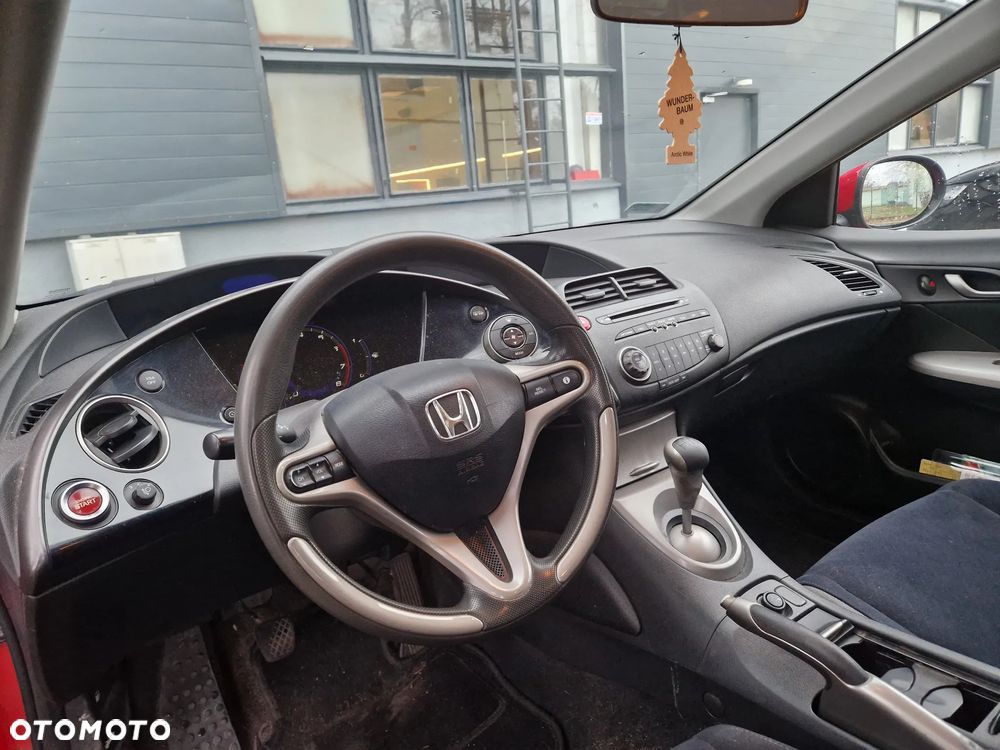 Honda Civic 1.4 Comfort - 9