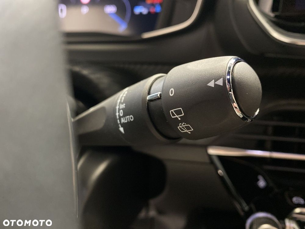 Peugeot 2008 1.2 PureTech Allure Pack S&S EAT8 - 31