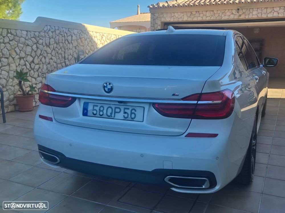 BMW 730 - 4