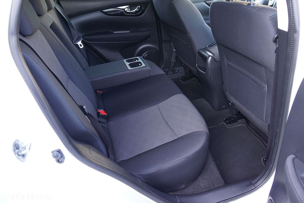Nissan Qashqai 1.2 DIG-T N-Connecta - 15