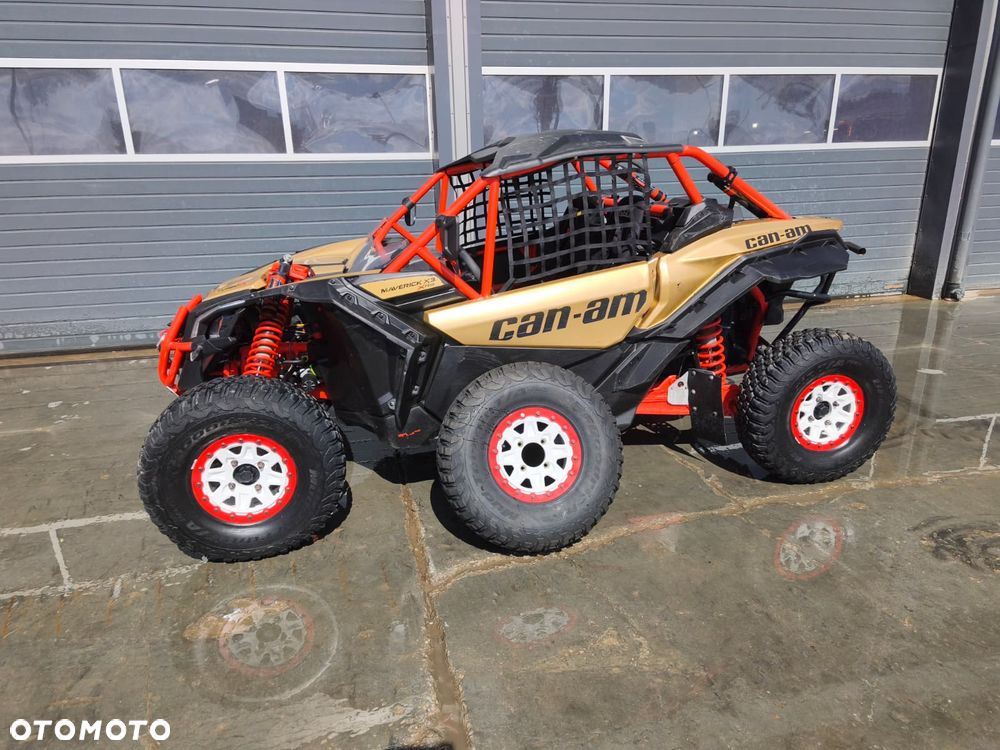 Can-Am Maverick - 4