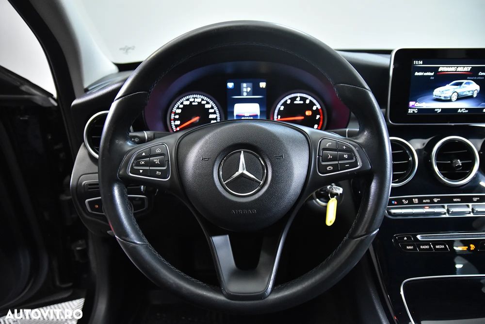 Mercedes-Benz C - 16