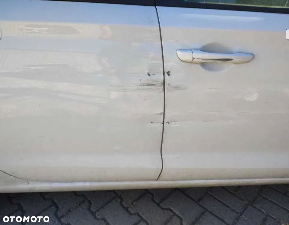 Hyundai i30 1.6 CRDi BlueDrive Go - 4