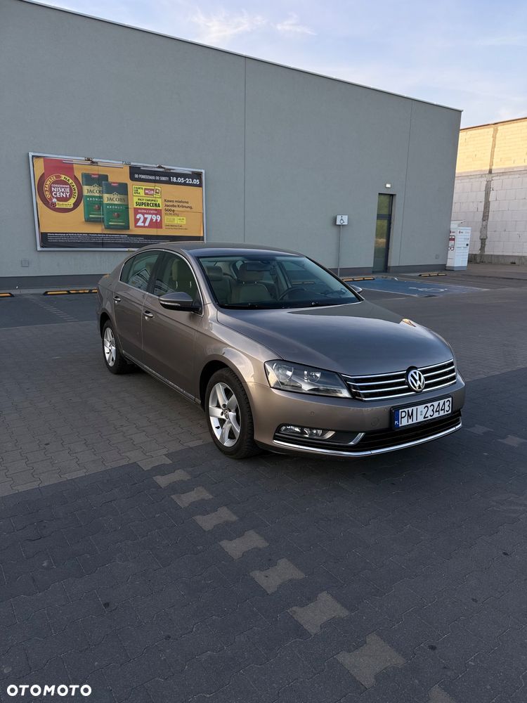 Volkswagen Passat 2.0 TDI DPF Trendline DSG - 2