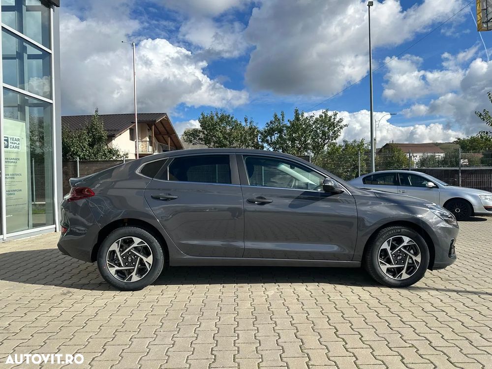 Hyundai i30 Fastback 1.5 T-GDI 140CP 7DCT MHEV Highway - 6