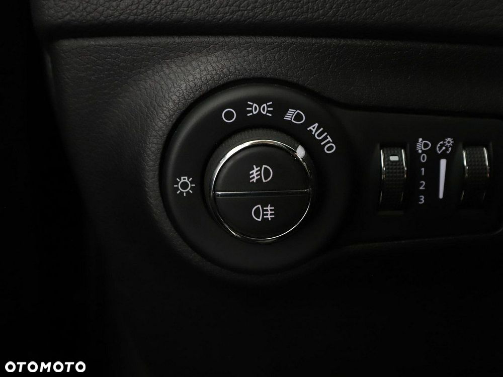 Jeep Compass 1.4 TMair Limited FWD S&S - 32