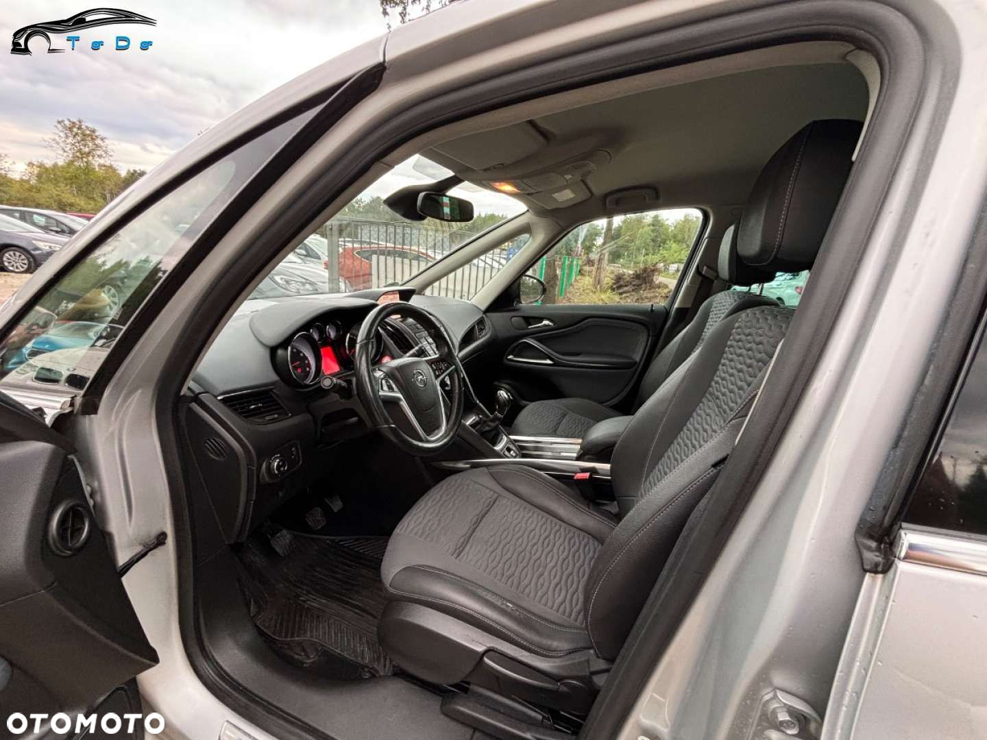 Opel Zafira 1.4 T Cosmo EcoFLEX S&S EU6 - 13