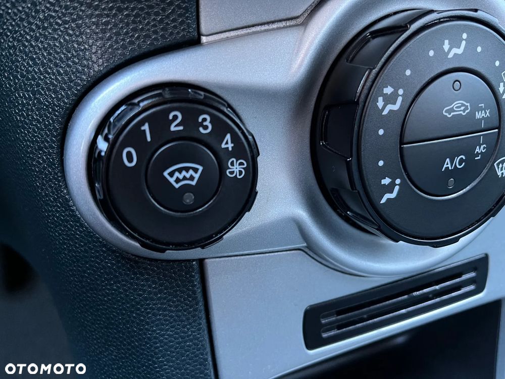 Ford Fiesta 1.25 Titanium - 17