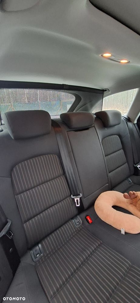 Audi A4 Avant 2.0 TDI Quattro Line - 23