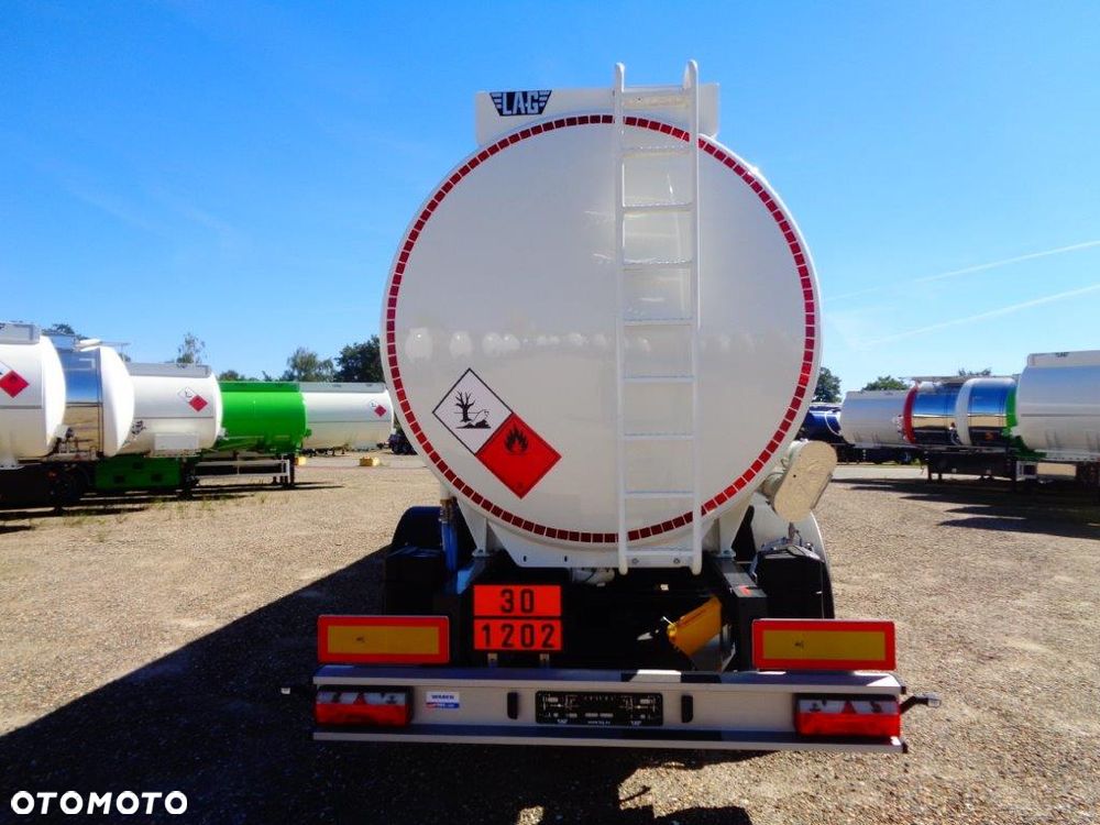 Lag - cysterna paliwowa  36.000 L netto  4/5 komór - 4