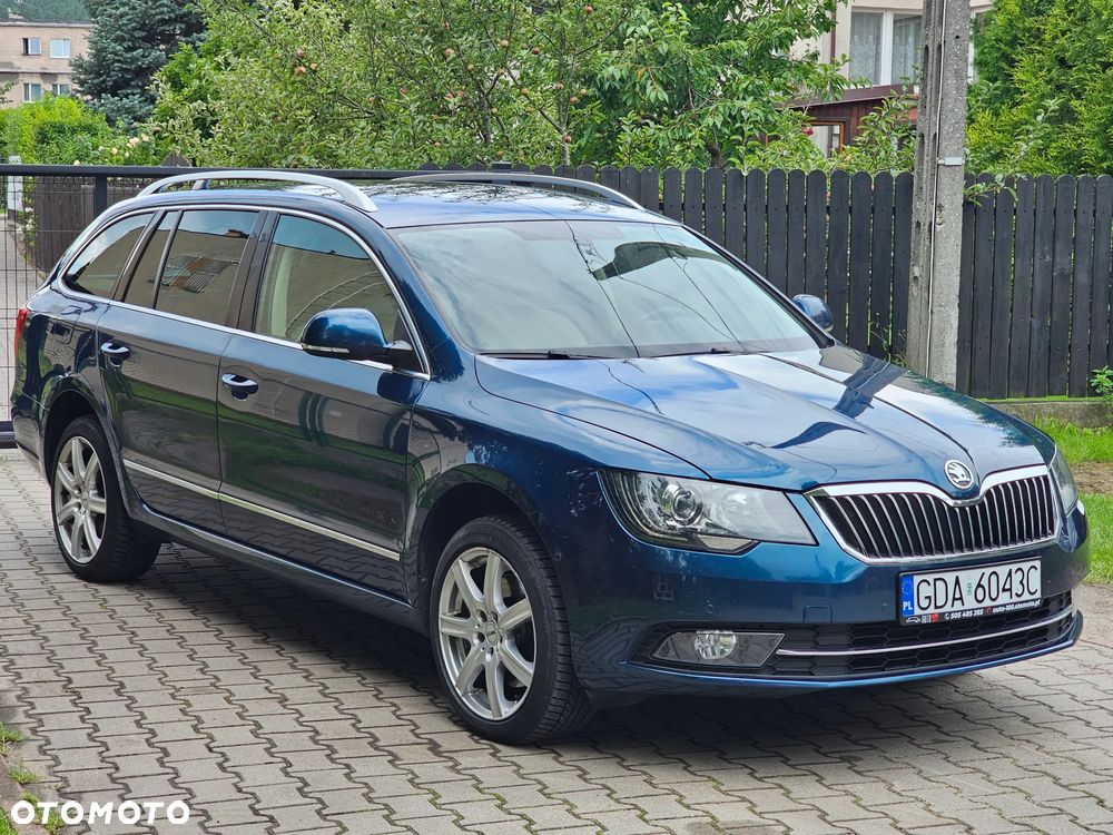 Skoda Superb 2.0 TDI 4x4 Elegance - 3