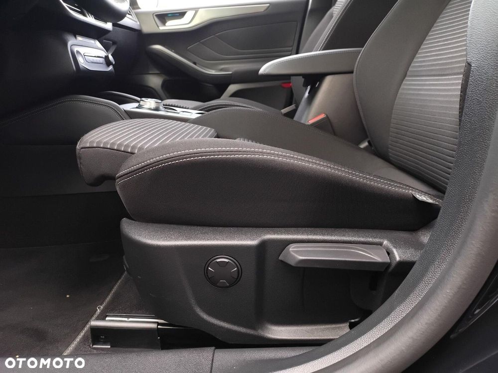 Ford Focus 1.5 EcoBlue Titanium - 27