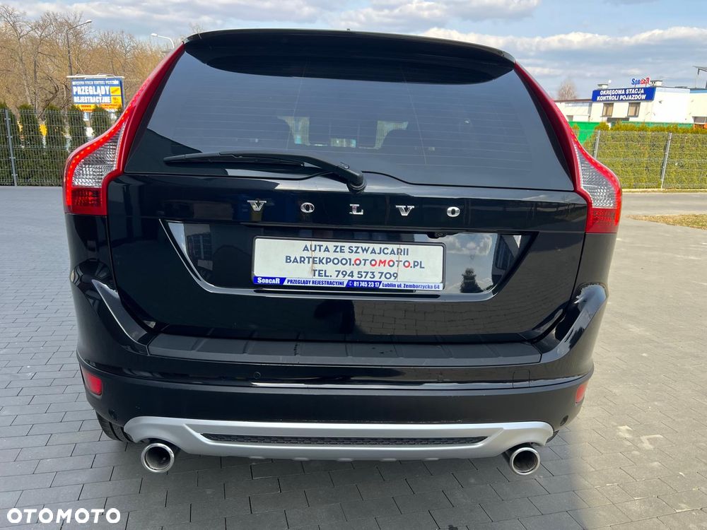 Volvo XC 60 D4 AWD R-Design Kinetic - 5