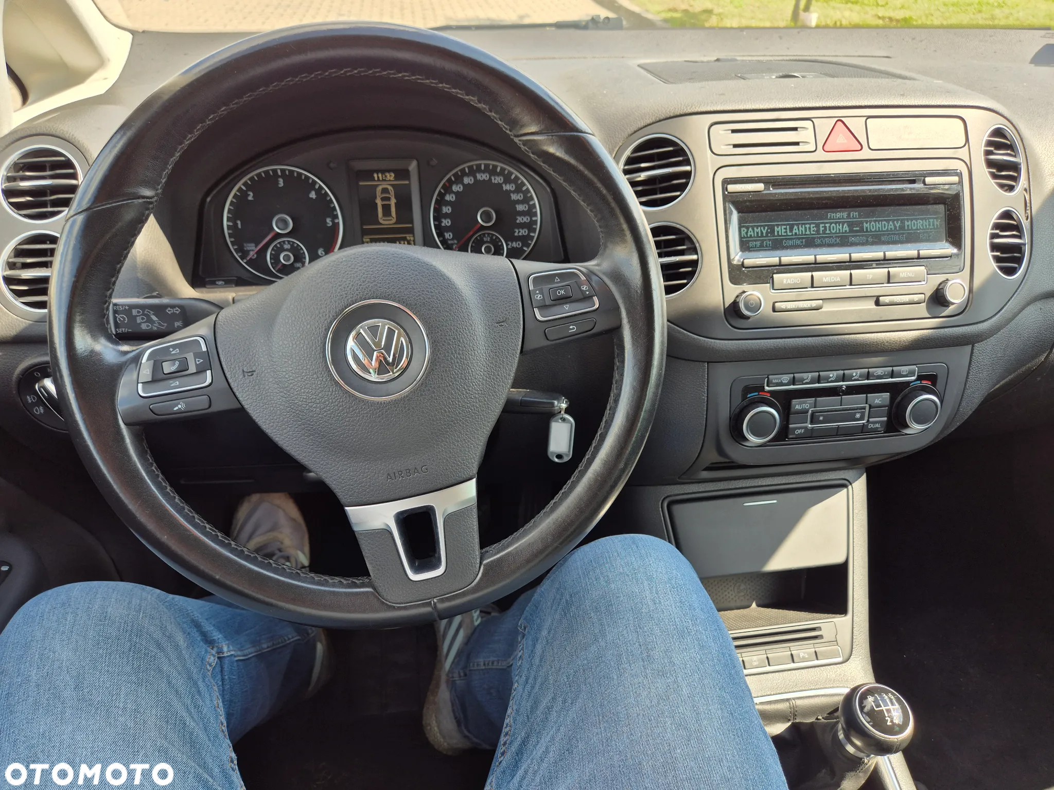 Volkswagen Golf Plus 1.6 TDI Comfortline - 28