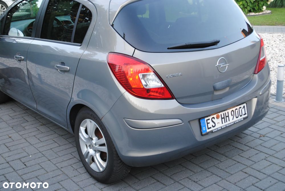Opel Corsa 1.4 16V Innovation 110 Jahre - 4