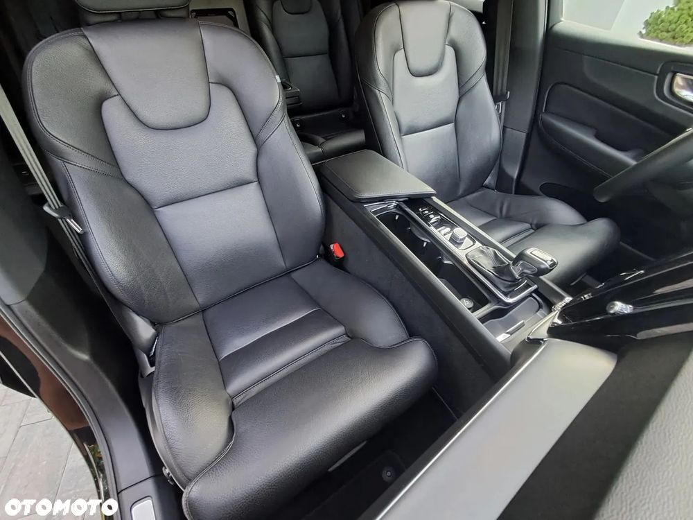 Volvo XC 60 D4 Geartronic Momentum Pro - 23