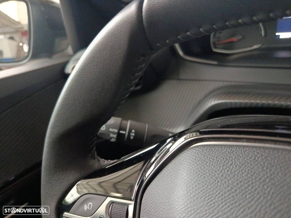 Peugeot 2008 1.2 PureTech Active - 14
