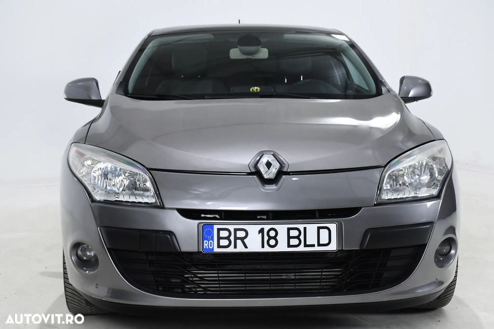 Renault Megane dCi 130 FAP Bose Edition - 8