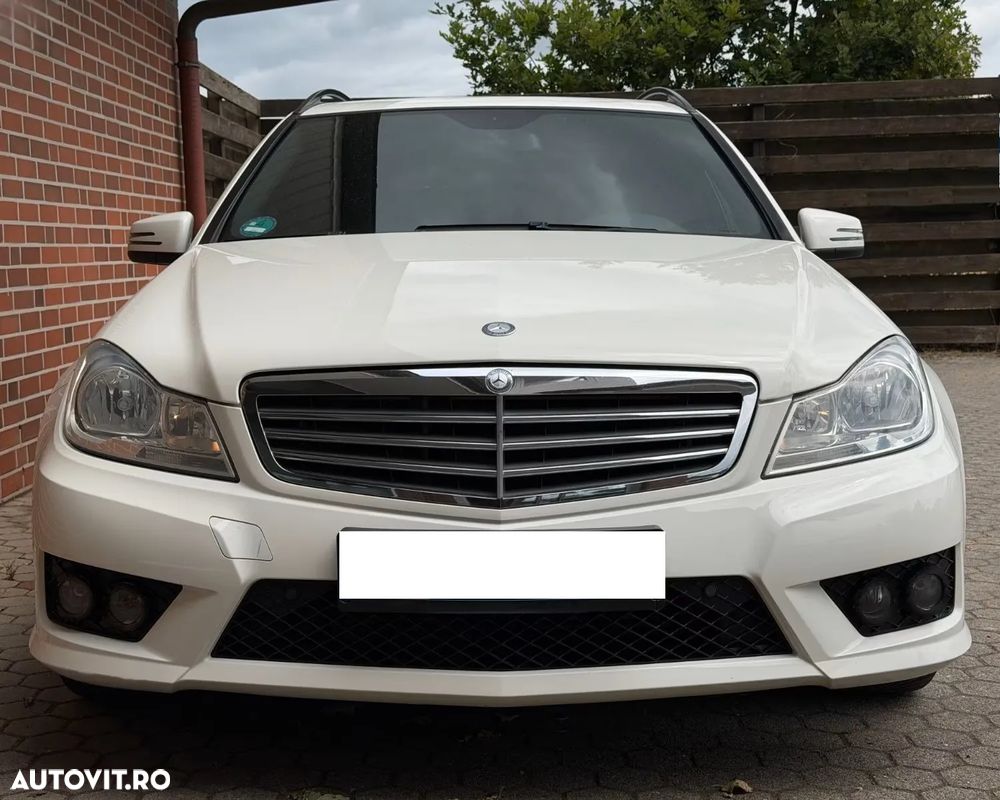 Mercedes-Benz C - 3