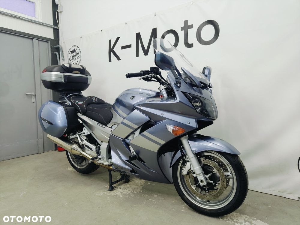 Yamaha FJR - 2