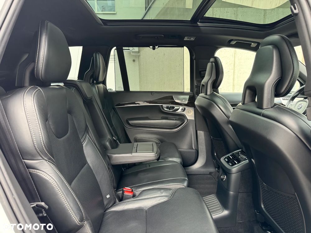 Volvo XC 90 - 20