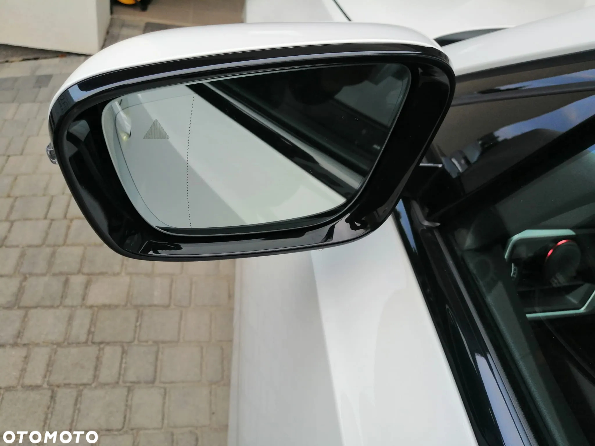 BMW Seria 3 330e M Sport sport - 33