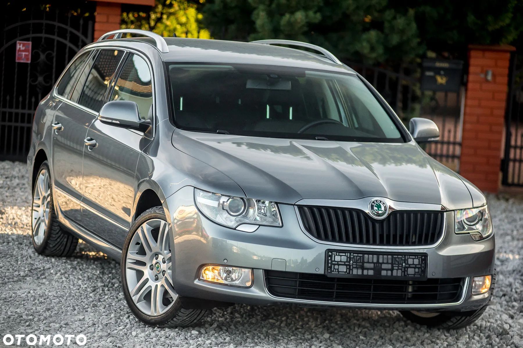 Skoda Superb Combi 2.0 TSI DSG Exclusive - 1