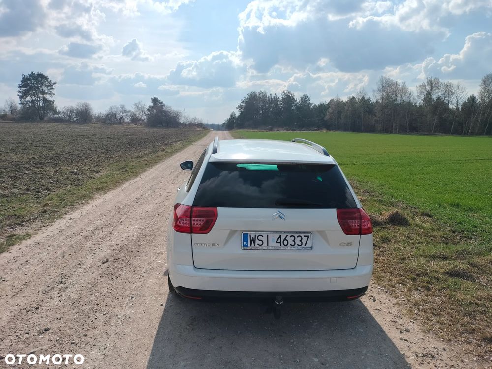 Citroën C5 HDi 110 Style - 4