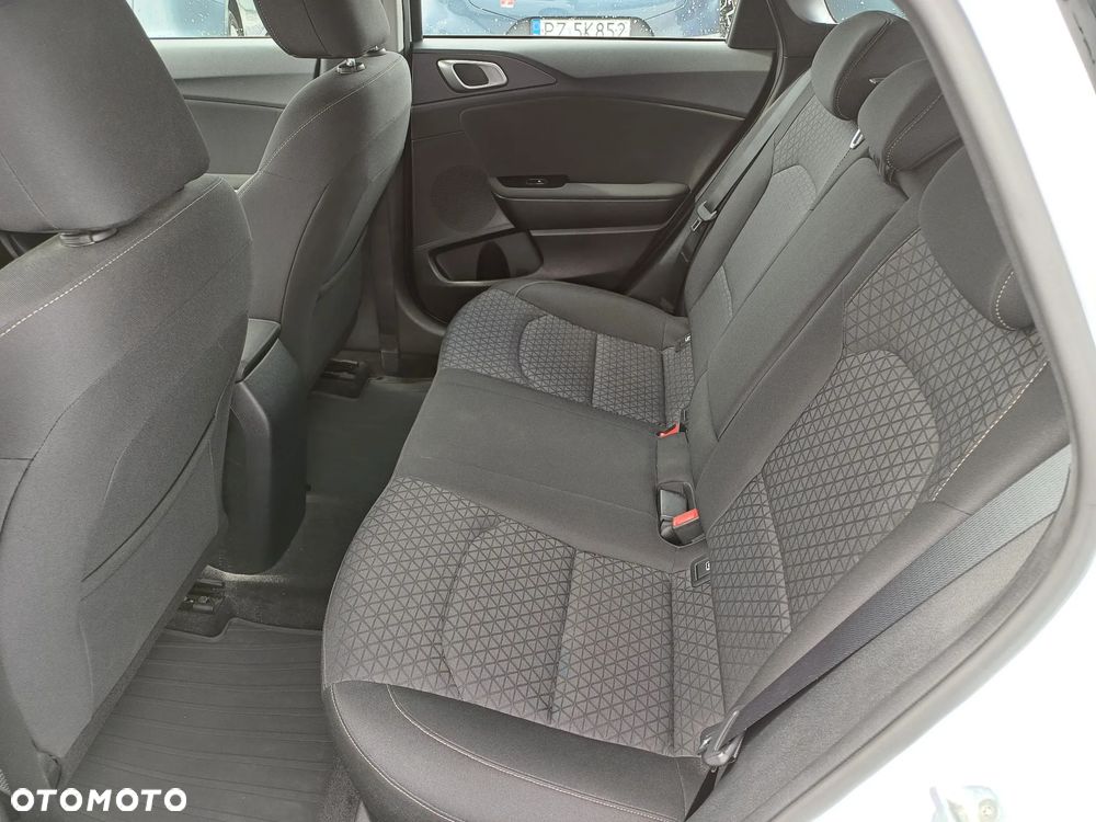Kia Ceed 1.4 M - 13