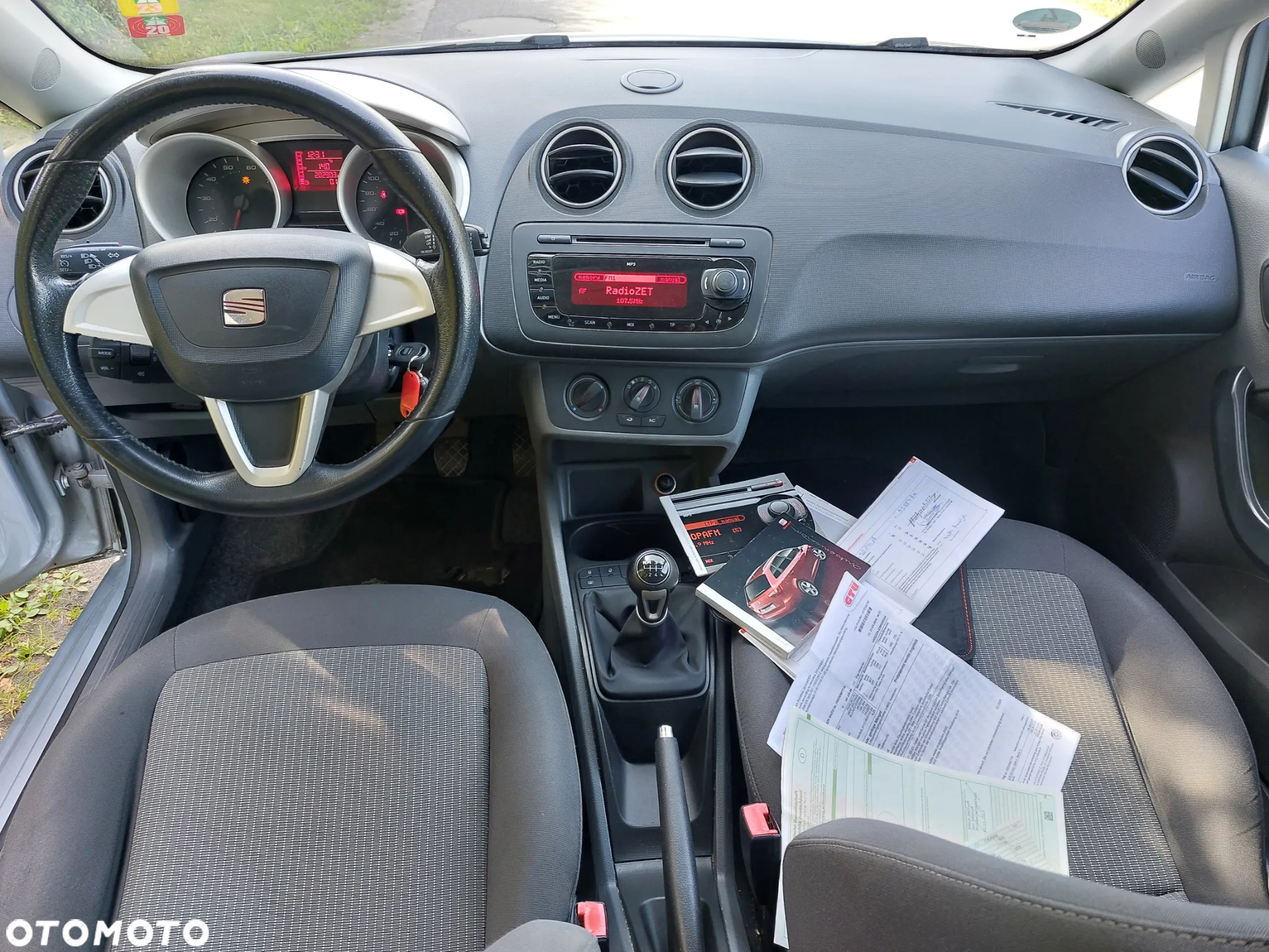 Seat Ibiza 1.4 16V Reference - 6
