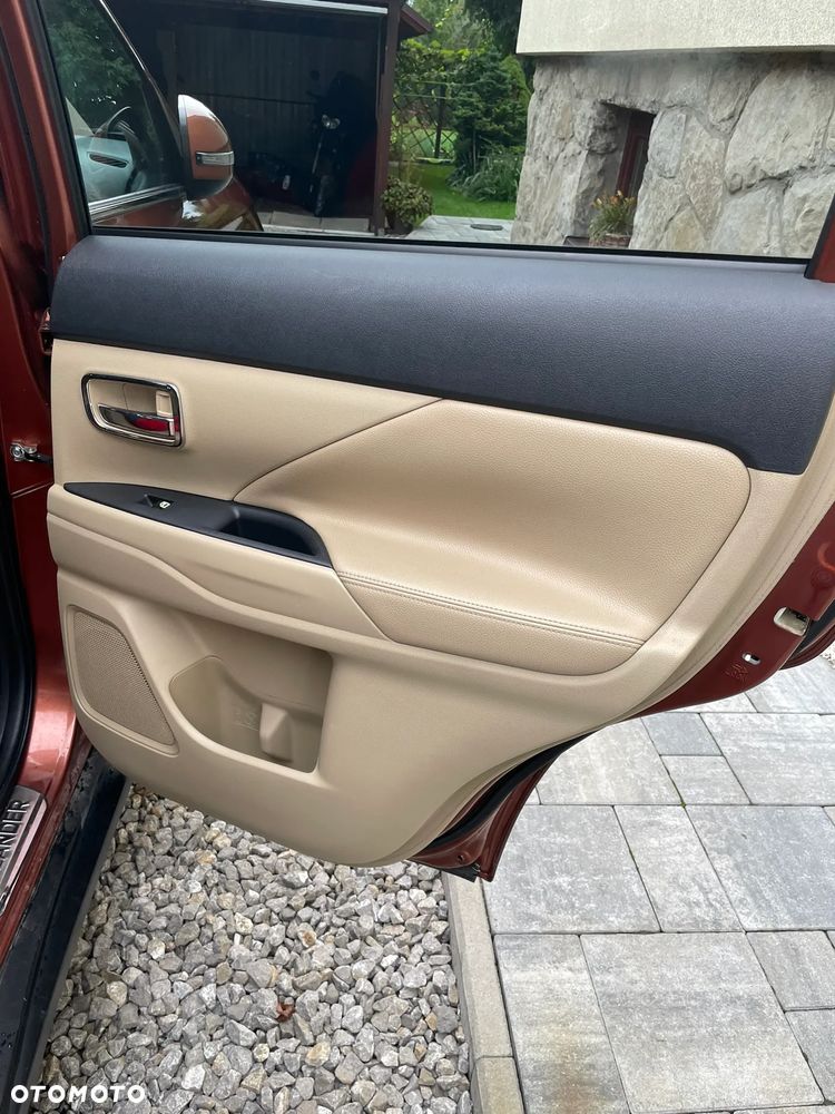 Mitsubishi Outlander 2.0 Intense + - 6