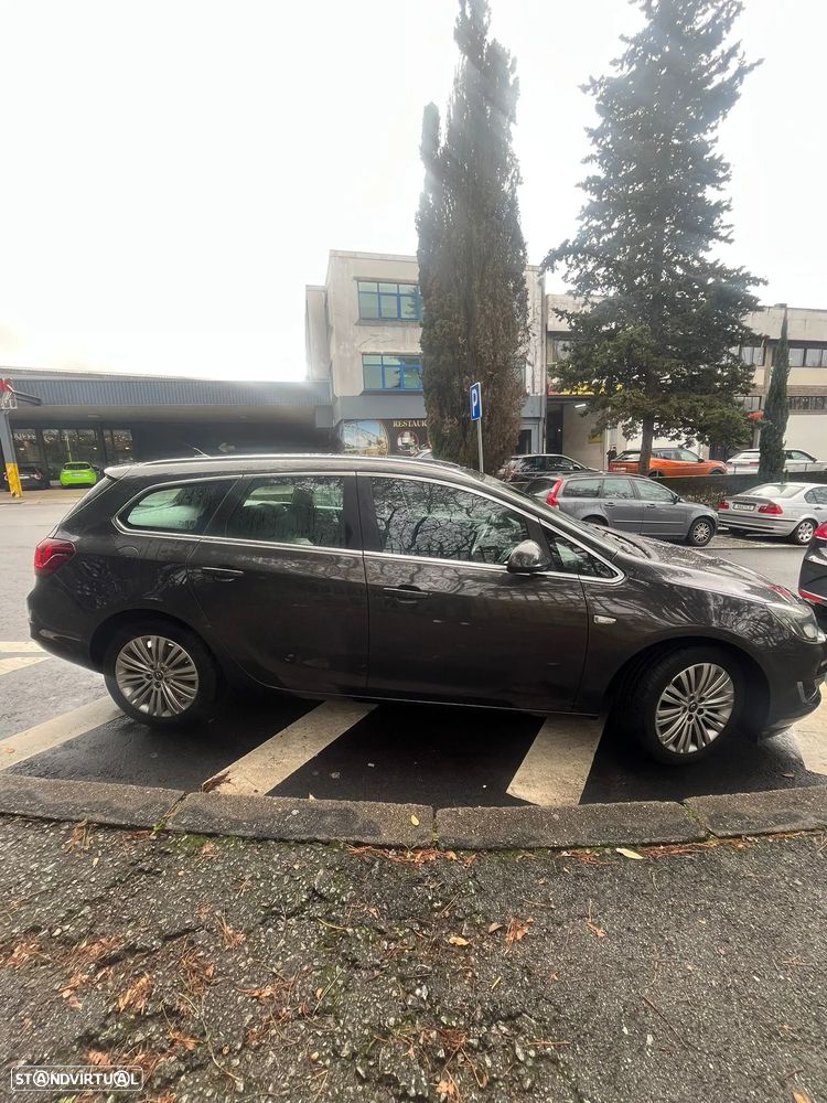 Opel Astra Sports Tourer 1.3 CDTi Executive S/S - 2