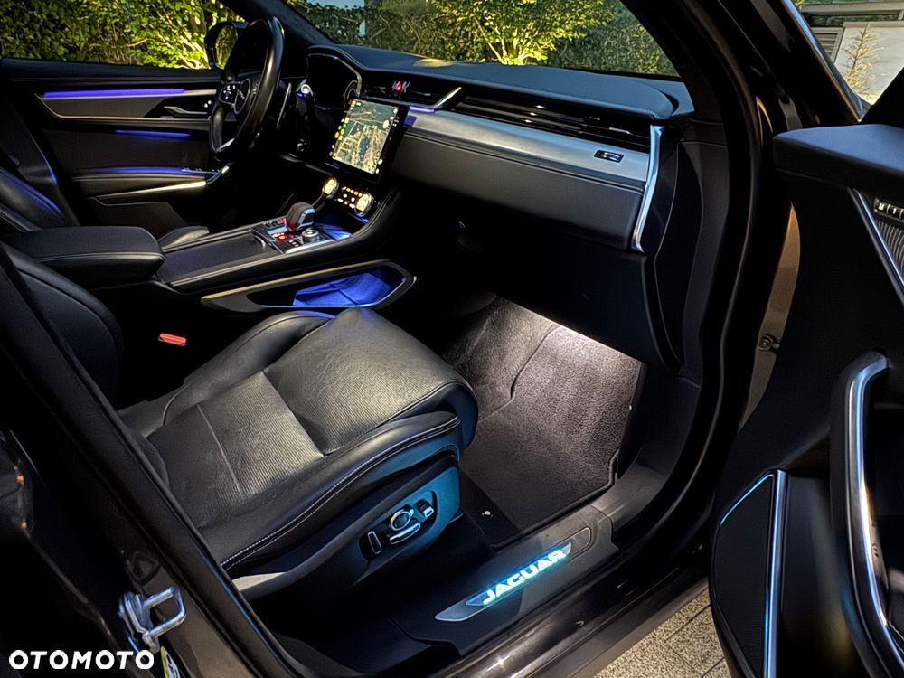Jaguar F-Pace 2.0 P400e PHEV AWD R-Dynamic HSE - 7