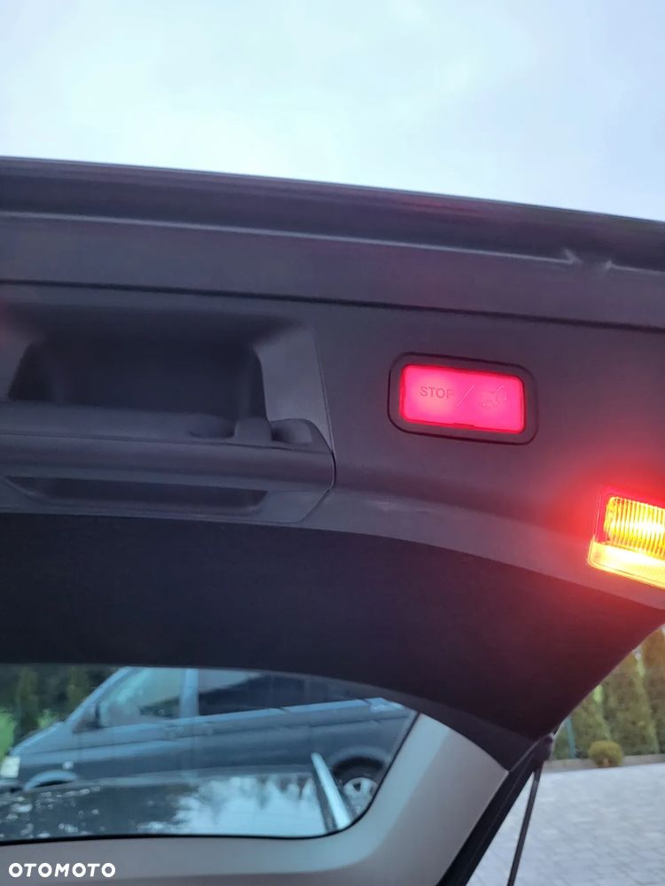 Mercedes-Benz Klasa E 200 CDI DPF BlueEFFICIENCY 7G-TRONIC Avantgarde - 15