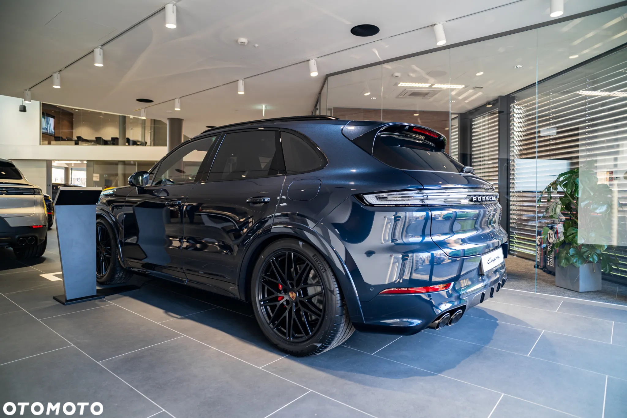 Porsche Cayenne - 5