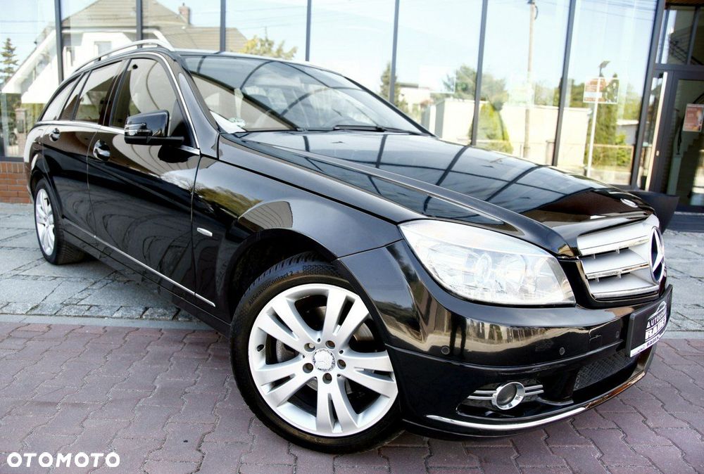 Mercedes-Benz Klasa C 200 7G-TRONIC Avantgarde Edition - 24