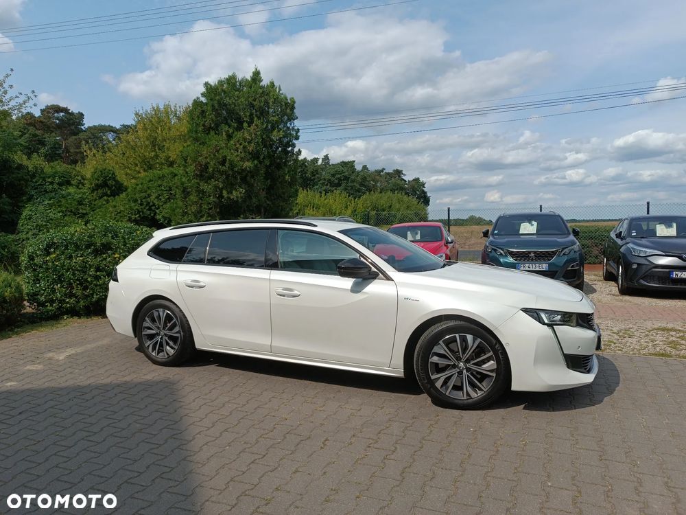 Peugeot 508 Plug-In Hybrid 180 e-EAT8 Allure - 25