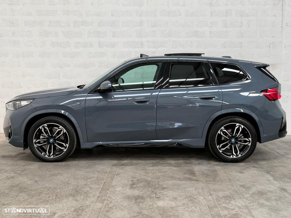 BMW iX1 xDrive30 - 10