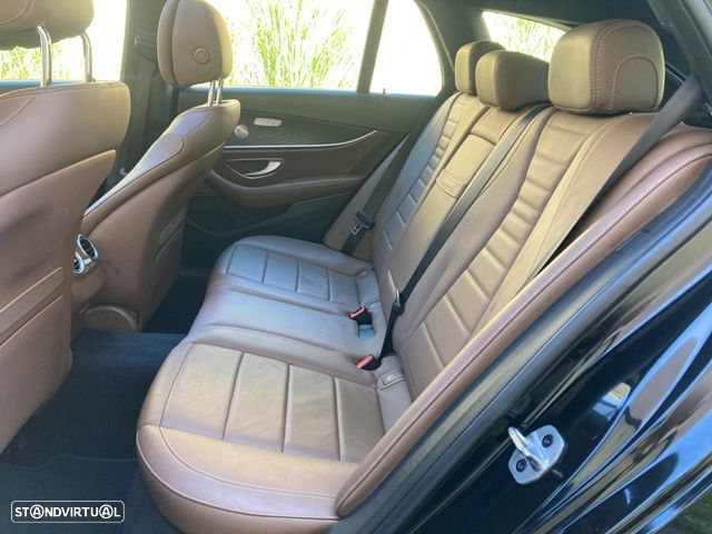 Mercedes-Benz E 300 de 9G-TRONIC AMG Line - 37