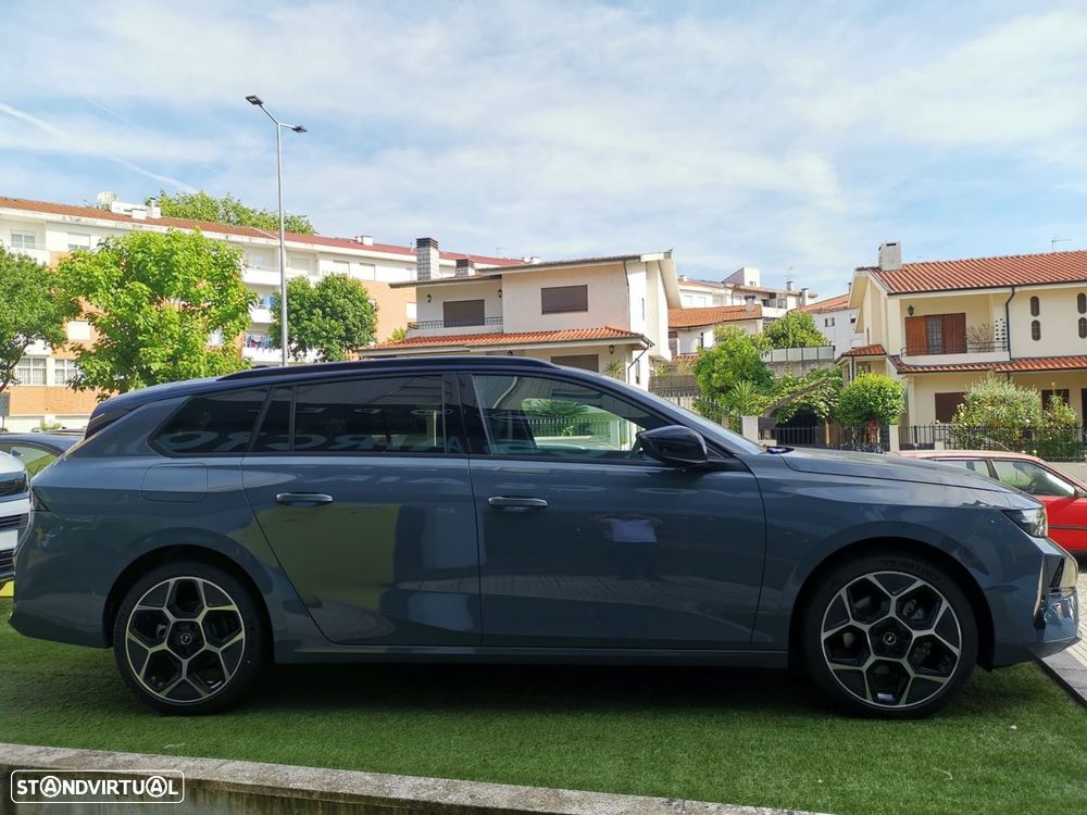 Opel Astra Sports Tourer - 4