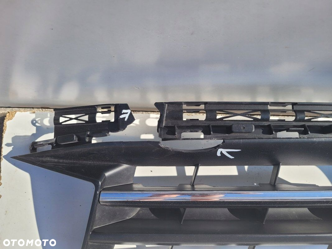 VW Caddy III Grill Atrapa 15r 2K5 - 2