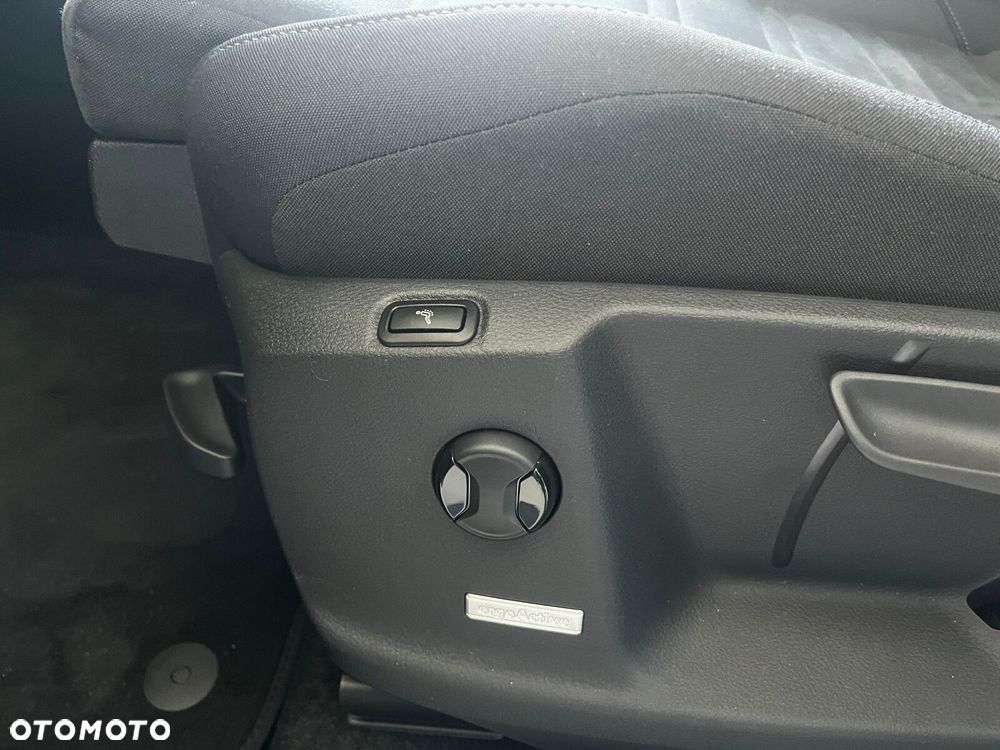 Volkswagen Touran 1.5 TSI EVO Comfortline Plus DSG - 12